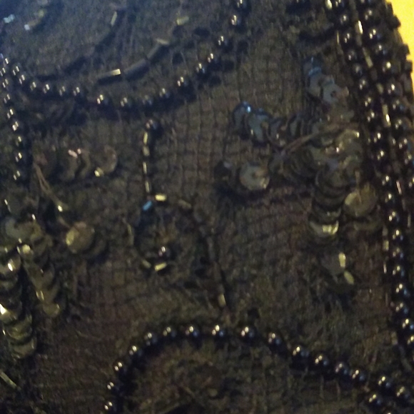 Beautiful beaded cocktail dress lined - Picture 3 of 7